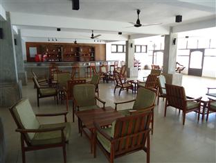 288936_111021140646469_std